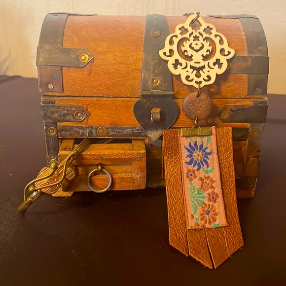 Boho necklace & bracelet set made with bronzes and leather and wood. Never worn! - Picture 1 of 10